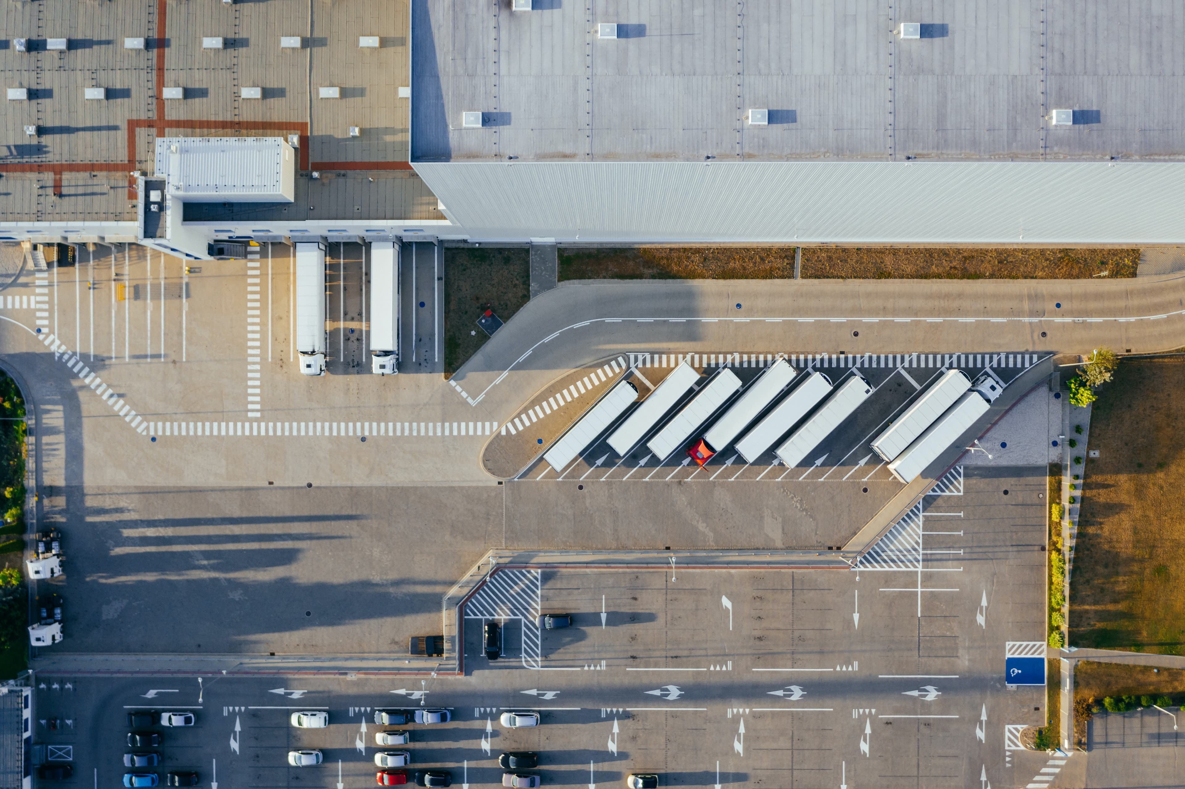 Investment in industrial real estate in Europe fell by a fifth. Czech Republic is suffering from a lack of quality properties for sale